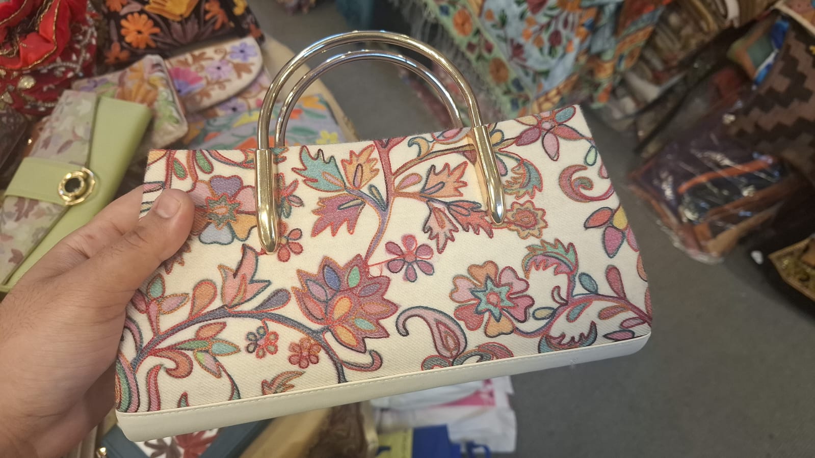 Touristic Gifts & Souvenirs